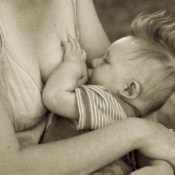 Benefícios do leite materno e a Saúde do Bebê. Imagem: (Divulgação)